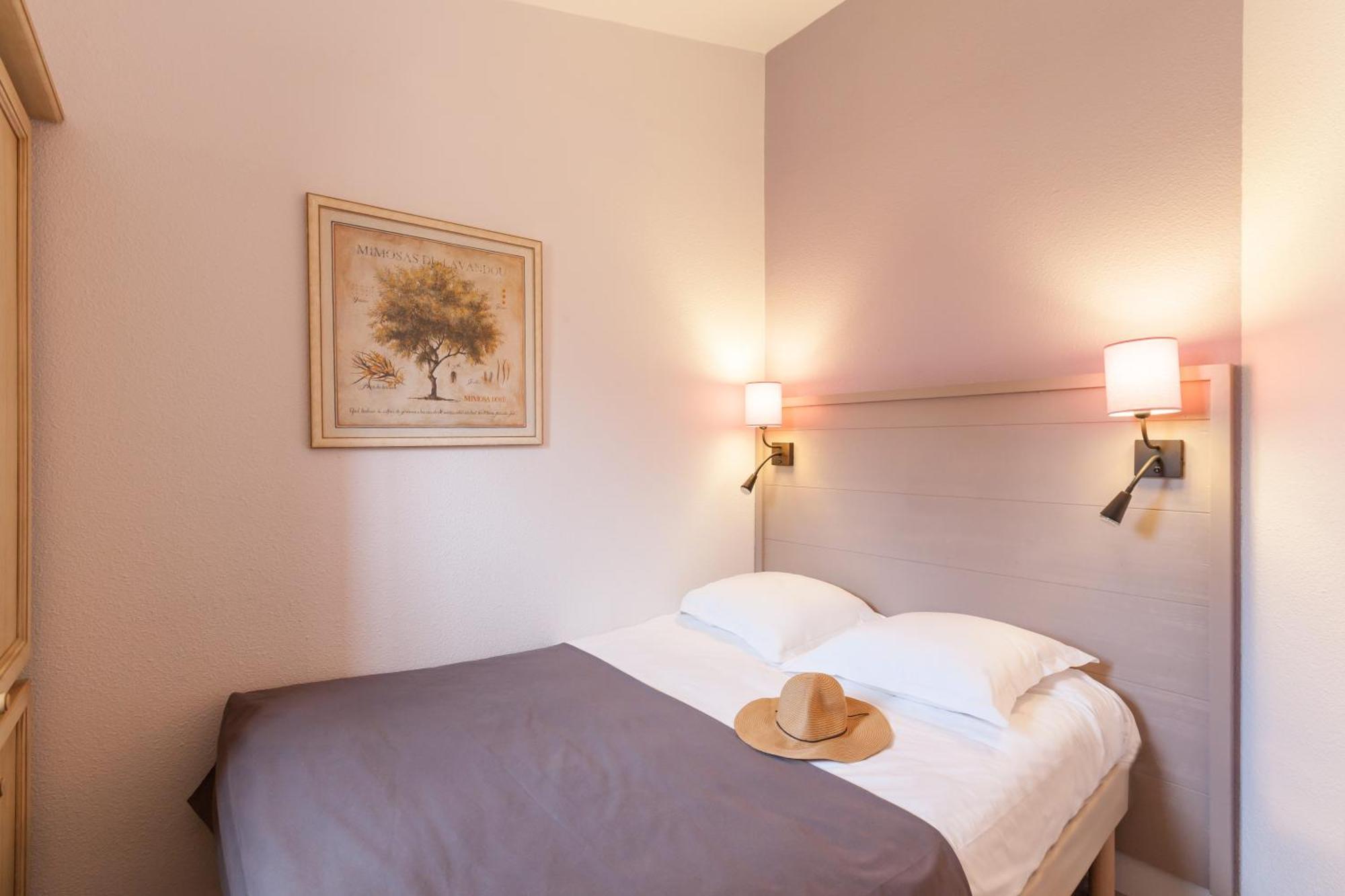 Residence Pierre & Vacances La Pinede Hyeres Exterior photo
