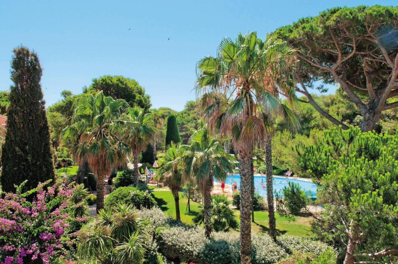 Residence Pierre & Vacances La Pinede Hyeres Exterior photo