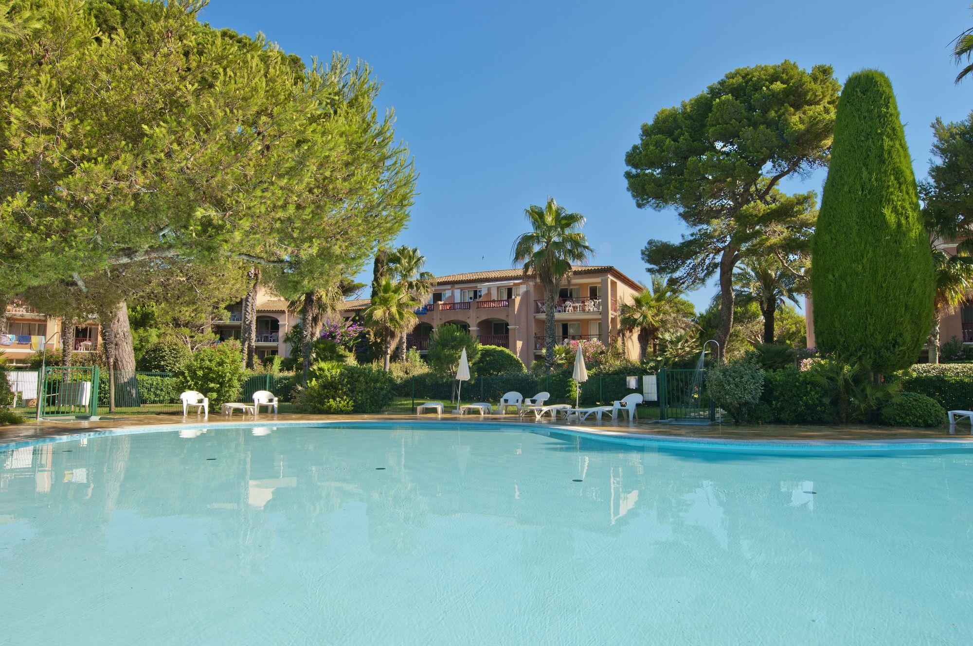 Residence Pierre & Vacances La Pinede Hyeres Exterior photo